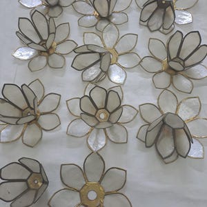 20 Pc Capiz Shell Flower Chandelier Parts – Handmade Artisan Lamp Supplies (2.5")