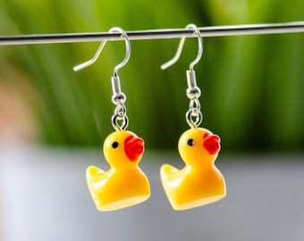 Pendientes colgantes de pato amarillo, joyería divertida y original.