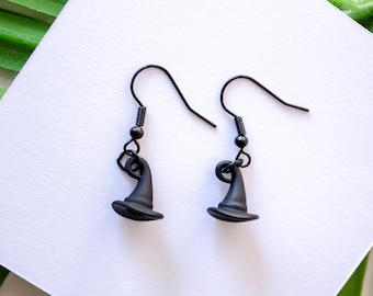 Pendientes pequeños de sombrero de bruja negro: joyas colgantes espeluznantes de Halloween