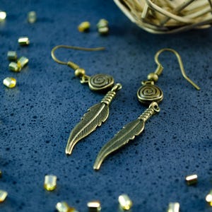 Bronze Feather Earrings, Earrings Dangle, Brass Feather Earrings, Gold Feather Charm, Unique Earrings, Christmas Gift for Her, Gifts for Mom