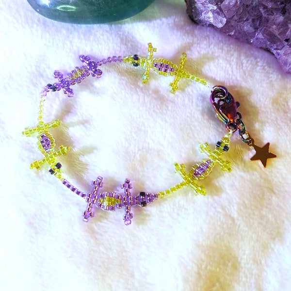 Alien Swag Bead Lizard Bracelet - Rainbow Titanium Clasp with Star Charm