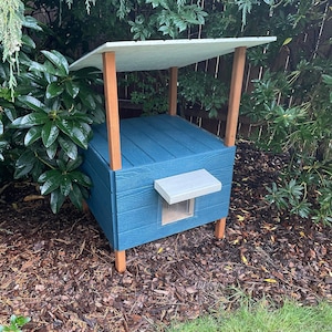 Custom built insulated outdoor Pet House