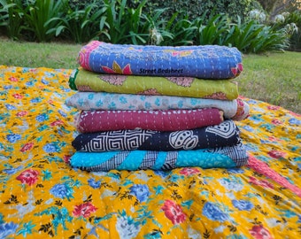 Edredón Kantha vintage hecho a mano: manta bohemia reversible de algodón