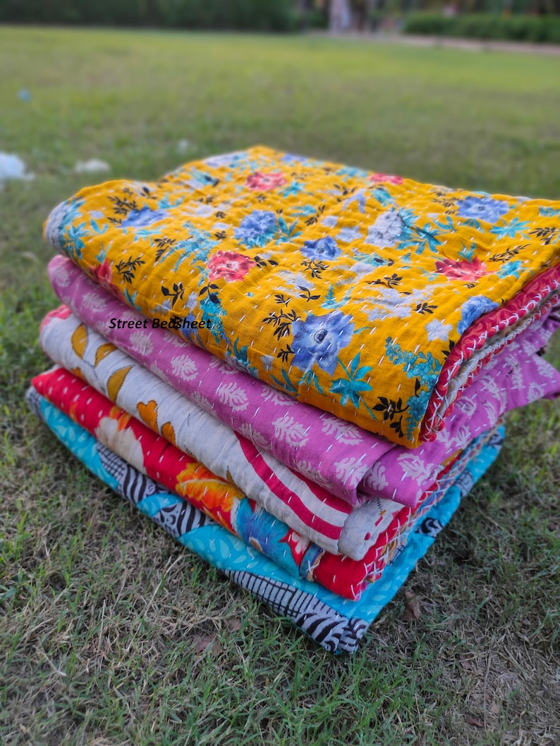 Lot de gros lot d'édredon kantha vintage indien fait main jeté couverture réversible couvre-lit coton tissu boho couette image 1