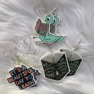 Teacher Earrings | Gift for her | Teacher Gift | School | Elementary | Acrylic Earrings | Jewelry | Cute Earrings | Handmade Earrings |