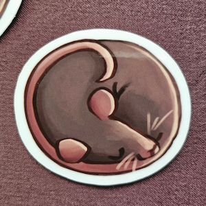 Sleeping rat Vinyl Sticker Bild 1