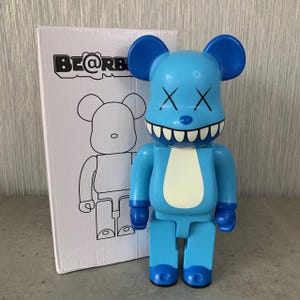 Figurine articulée Hypebeast inspirée de Bear Brick Bleu 28 cm