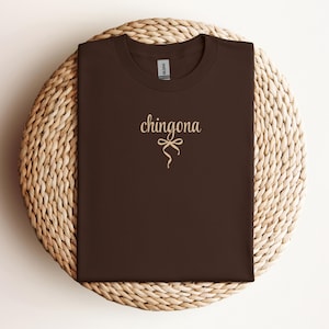 Chingona Latina Pride T-Shirt: Funny Spanish Saying Graphic Tee
