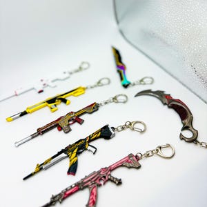 Valorant-Inspired Keychains 2.0 | Ideal Gifts for Birthdays & Holidays | Prime | Reaver | Sheriff | Knife | Fan-Art Designs 24HR SHIPPING