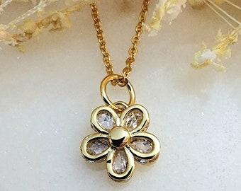 Flower necklace, gold flower necklace, zirconia flower necklace, flower necklace, flower charm, dainty necklace, gift for her, nature charm