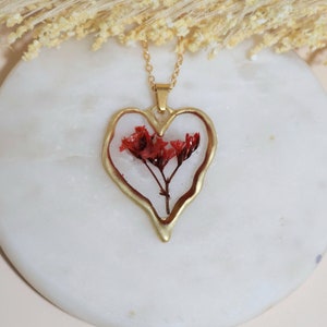 Resin flower necklace, red flower necklace, 3D flower necklace, resin gold necklace, resin necklace, nature necklace, botanical necklace,