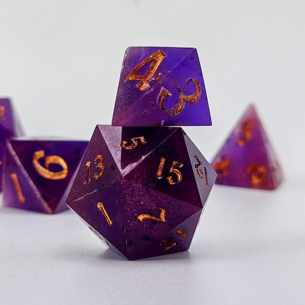 Not What It Seems DnD 9pcs Sharp Edge Resin Dice Set, Polyhedral Dice, Dungeons & Dragons, DnD Dice, Color-change Dice, Dnd Gift Ideas