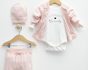 Gepersonaliseerde achternaam Onesie®, Welkom Baby Baby Cadeauset, Verwacht moedercadeau, Naam onthullen Onesie®, Aangepaste Baby Onesie®, Baby-outfit