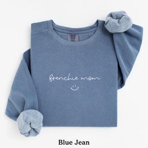 Frenchie Mom Sweatshirt, French Bulldog Shirt, French Bulldog Gift, Frenchie Mom Gift, French Bulldog Sweatshirt, Dog Mom, Comfort Colors®