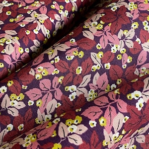 BTY Vintage Style Cotton Fabric, Plum Pink Rust 1930s Leaf Repro Print, Liberty Rustling Leaves, Ideal for Vintage Sewing, Sold By the Yard