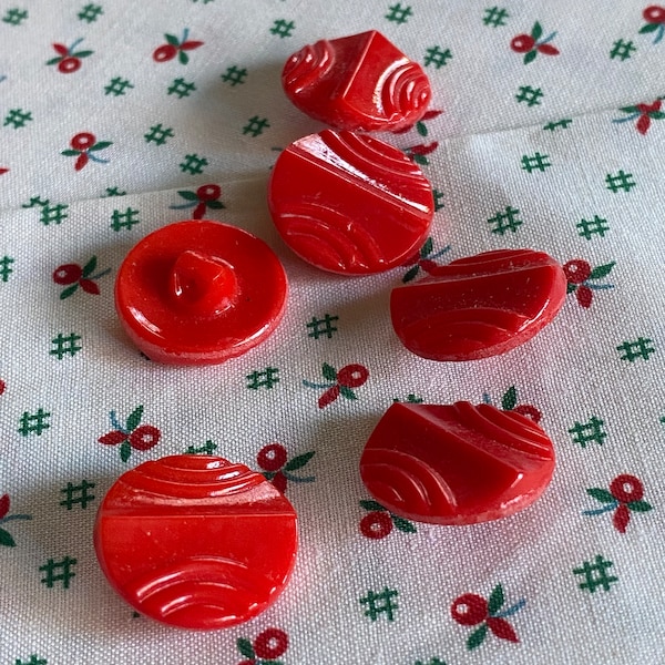 6 Vintage Deadstock Art Deco Red Glass Buttons, 1930s 3/4 inch, Brand New, Dressmaking Sewing