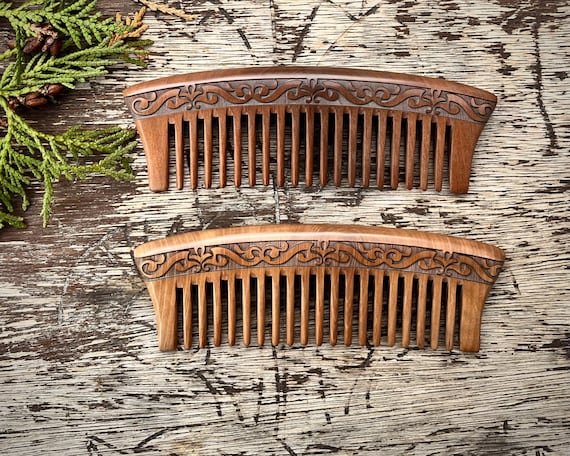 Peach Wood Comb: Personalized Handle, Intricate Carved Design
