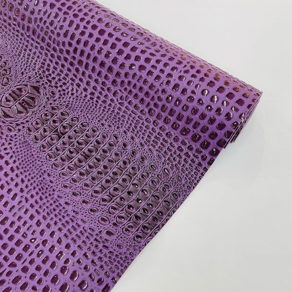 Rembourrage en faux cuir Gator violet brillant deux tons, vinyle PVC imitation cuir 3D texture peau de crocodile/54 po. de large