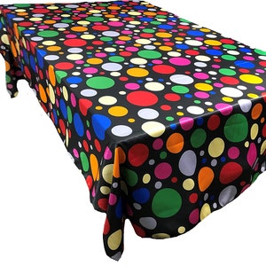 Nappe Happy Birthday en satin à pois multicolores (Points multicolores sur tissu satiné noir