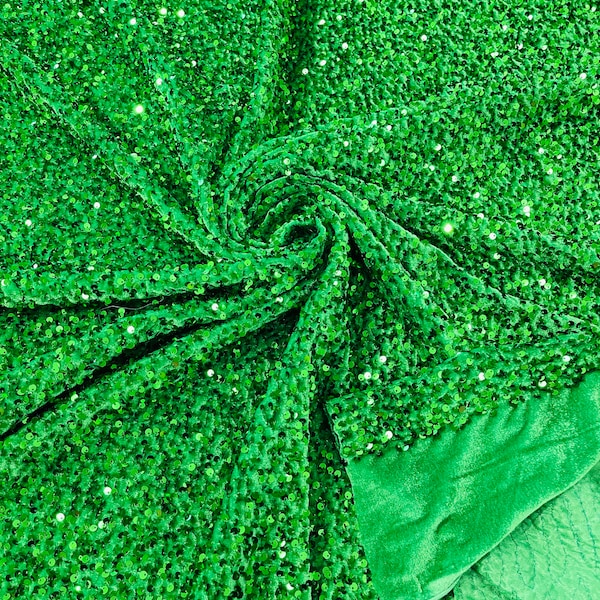 Shiny 5mm Sequin On A 2 Way Stretch Velvet (1 Yard, Peacock Green Iridescent/Black)