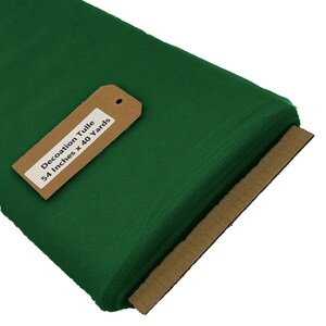 135 cm Breite und 40 Yards lange (120 Fuß) Polyester-Tüll-Gewebe Bolt, für Hochzeit und Dekoration. Jägergrün