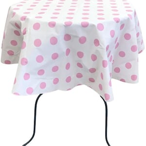 Nappe ronde en poly coton à pois, pois roses sur blanc. Choisissez la taille ci-dessous