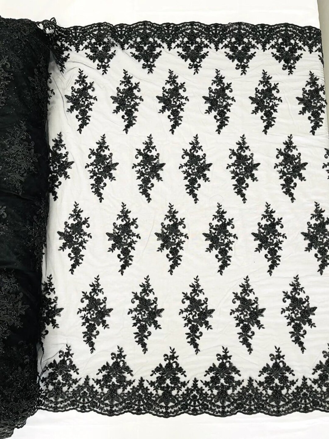 Empire Damask Design with Sequins Embroider On A 4 Way Stretch Mesh Fabric (1 Yard, White)
