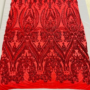 Empire-damastontwerp met pailletten op een 4-way stretch mesh-stof - bal-nachtjapon-verkocht op maat gesneden (rood)