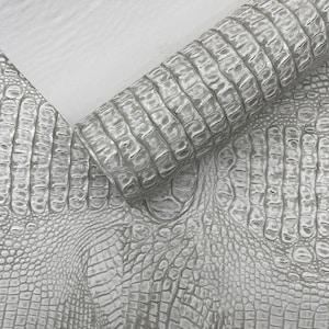 White Silver Metallic Gator Vinyl Fabric 54&quot; Wide / Upholstery Crafting Accessories Applications Faux Leather PVC.