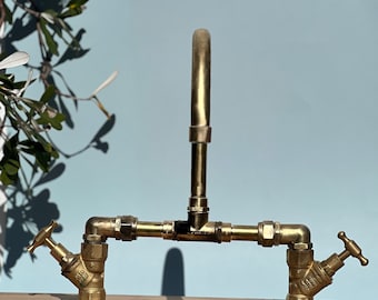 Noosa Industrial Brass Tap Set