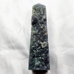 Mineral Point, Grape Chalcedony Tower