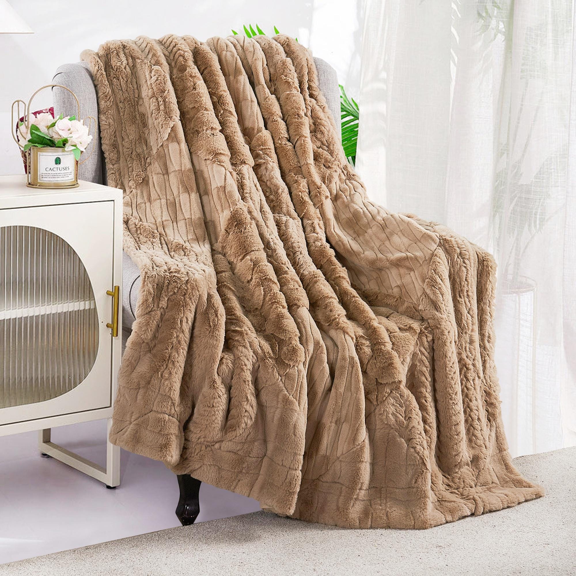 Handmade Geometric Patchwork Faux Fur Throw Blanket: Rustic Cozy Decor