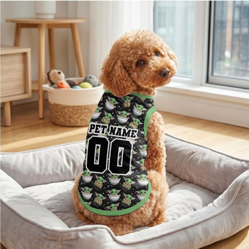 Camiseta personalizada de Star Wars para perros Majestic, a juego con el dueño, atuendo espacial negro para mascotas, camiseta personalizada de Grogu Yoda para vacaciones, jersey para cachorros del Día del Padre imagen 2