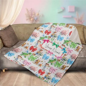 Manta personalizada com nome dos personagens icônicos de Toy Story e seus amigos, manta de lã macia com Woody e Buzz, perfeita para decoração de quarto infantil e festa de aniversário. imagem 4