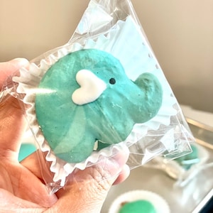 Elephant shaped template for baby shower macaron, birthday gift. (2 different templates) 8 images per page, png file, pdf file