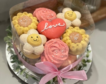 Flower Macaron Template: Printable Baking Guide (PDF)