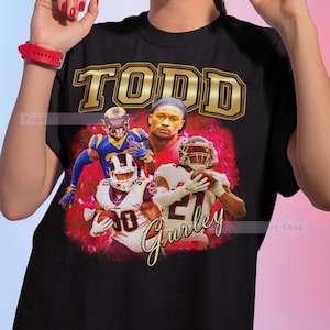 Tony Gonzalez Vintage Unisex Shirt, Vintage Tony Gonzalez TShirt Gift For Him and Her, Tony Gonzalez SweatShirt, Express Shipping Available