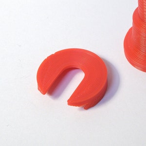 Locking Clip Ersatz für alle TheraFunShop VacULock Theragun Adapter (ROT)