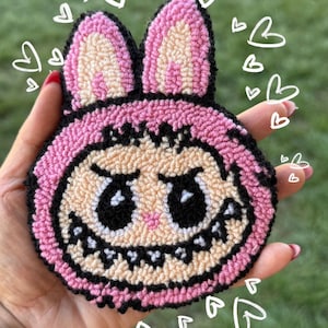 Podkładka Labubu Punch Needle, ręcznie robiona podkładka artystyczna, słodka podkładka pod kubek z postacią z kreskówek, wystrój pokoju Kawaii, pomysł na prezent