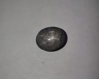 Natürlicher Sternsaphir / Sternsaphircabochon / Schöner Sternsaphir / Cabochon zur Schmuckherstellung