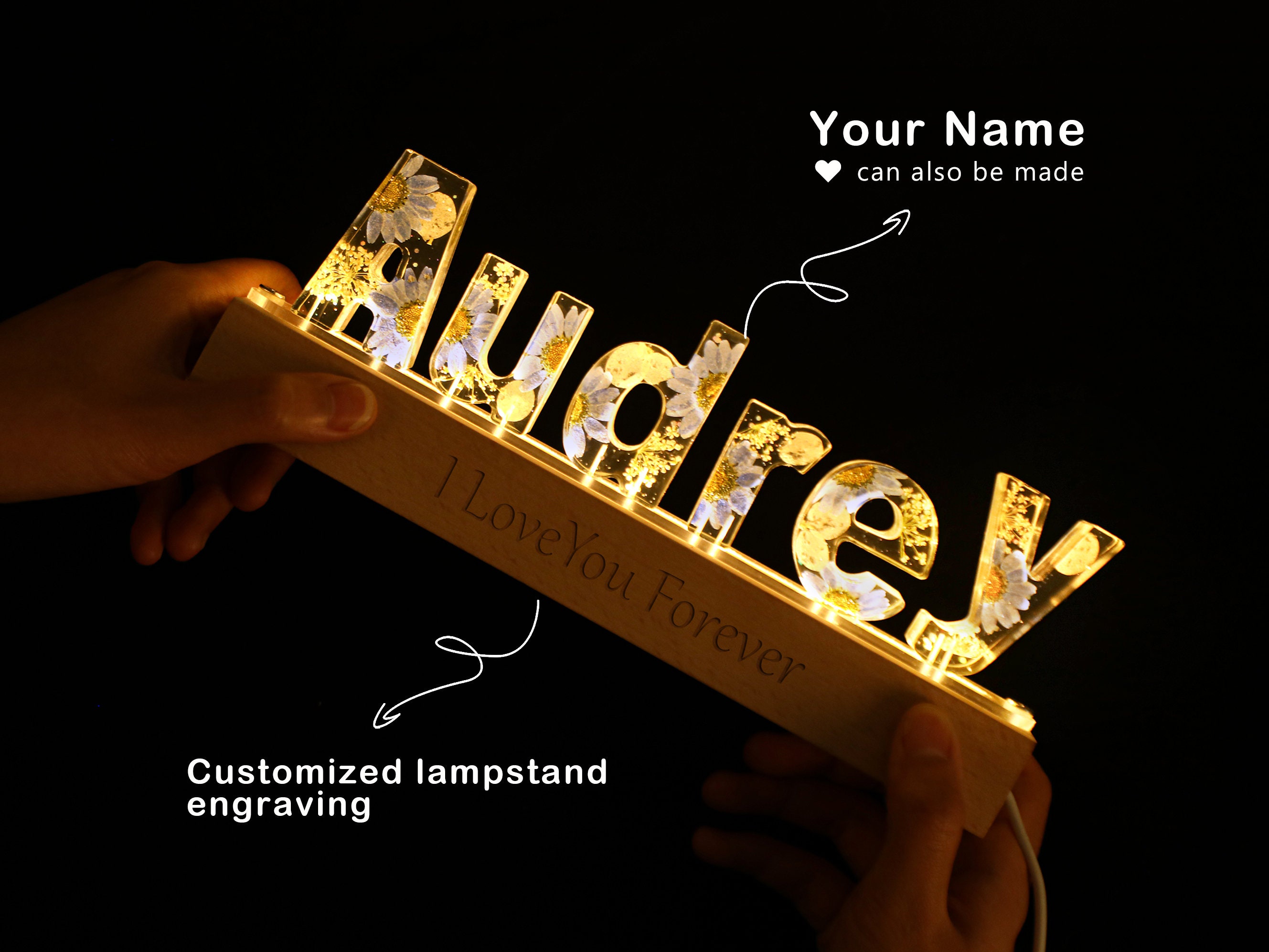 Personalisiertes Nachtlicht mit getrockneten Blumen, personalisierte Buchstabenlampe, personalisierte Nachtlampe mit Namen und getrocknetem Blumenharz, Einzigartiges Geschenk zur Heimdekoration, Geschenk für Mama