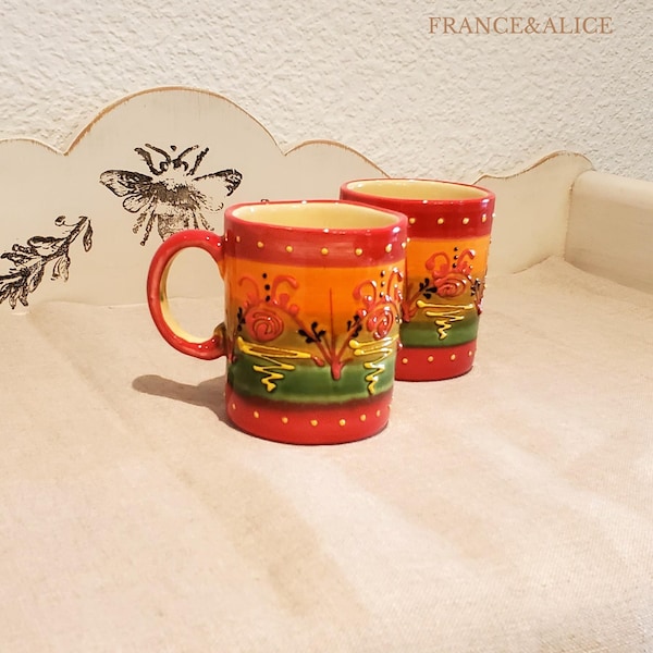 Mugs vintages faits main. 2 tasses à café peinte à la main. Style majolique