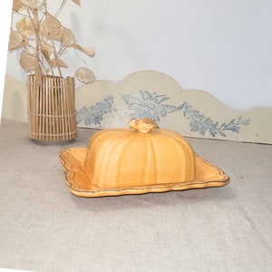French yellow ceramic butter dish – vintage bee decor – provençal pottery – country kitchen cottage chic