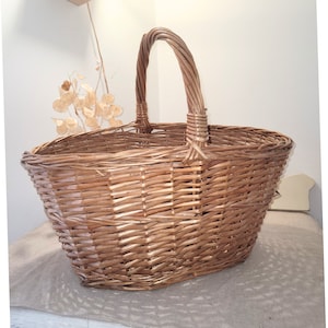 Large vintage French market basket – Handwoven oval wicker – Rustic farmhouse decor – Antique French countryside gathering basket
