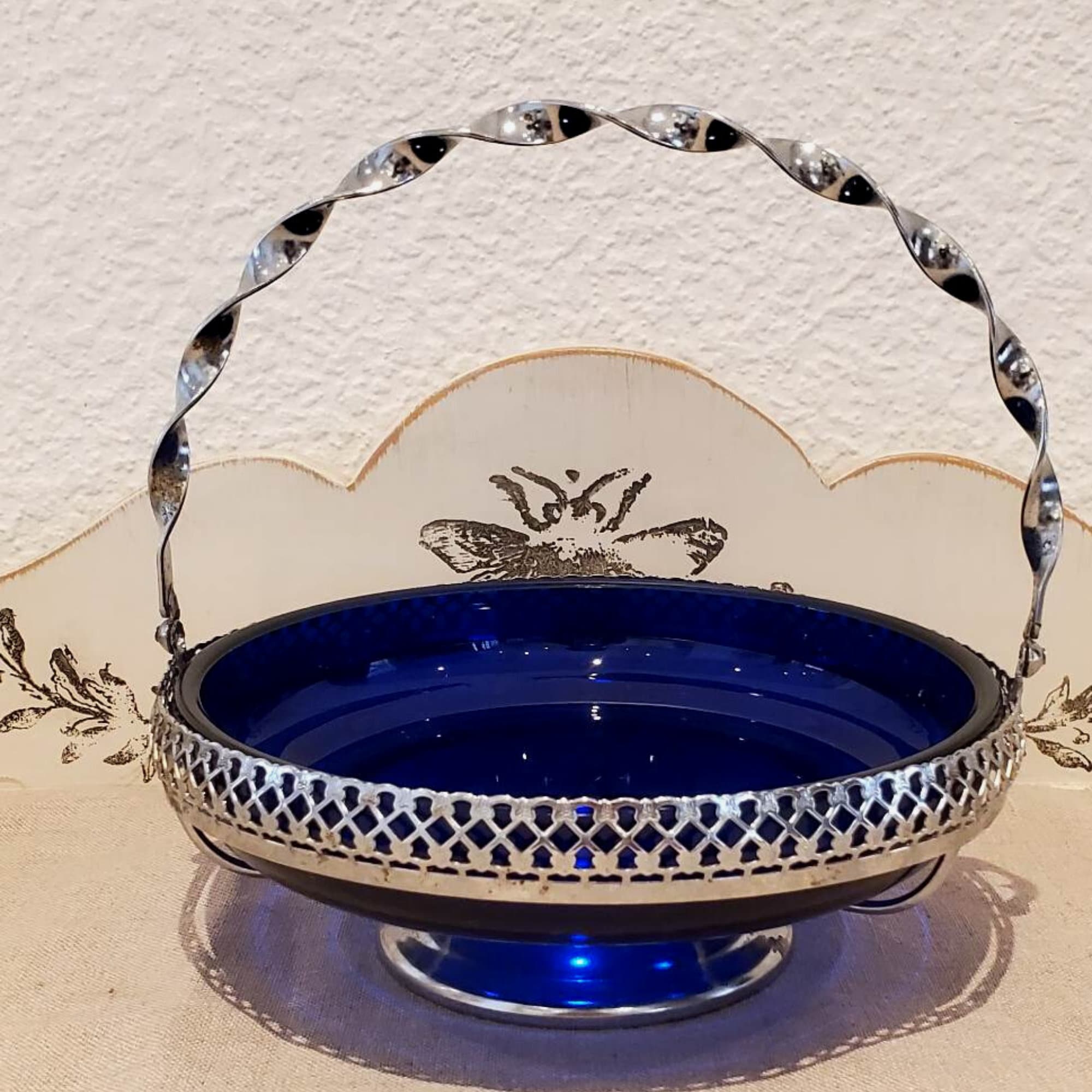 Cobalt Blue Glass Compote Dish in Silver Metal Basket  display picture 1
