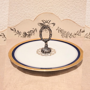 Servierplatte mit Vintage-Griff. BAVARIA Porzellanschale. Französisches Süßspeisengericht