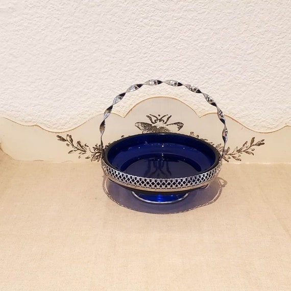 Cobalt Blue Glass Compote Dish in Silver Metal Basket  display picture 1