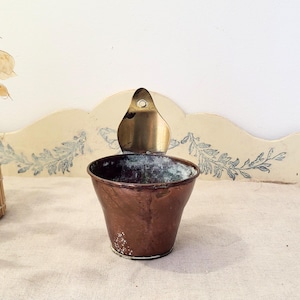 Kleiner antiker Wandpflanzkasten aus Kupfer – Anfang des 20. Jahrhunderts – Vintage-Wandpflanzkasten im Landhausstil