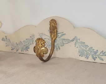 Messinghaken im Rokoko-Stil - Garderobe - Raffhalter für Vorhänge aus vergoldetem Metall um 1900 - Haken aus Messing -