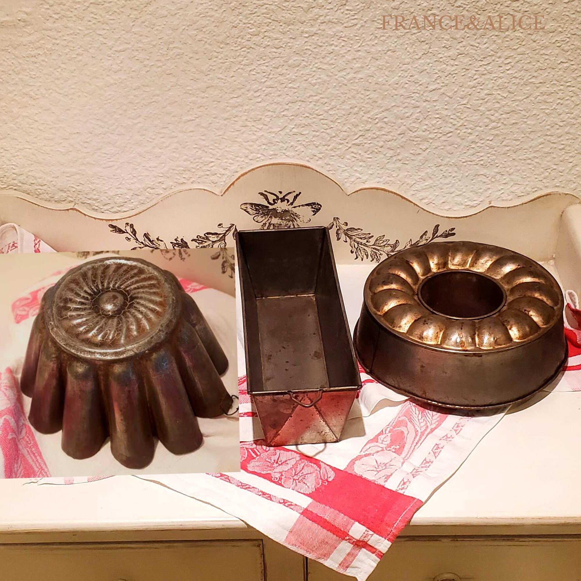 Duo d'anciens petits moules à gâteaux couronne - Le Grenier de Lisette